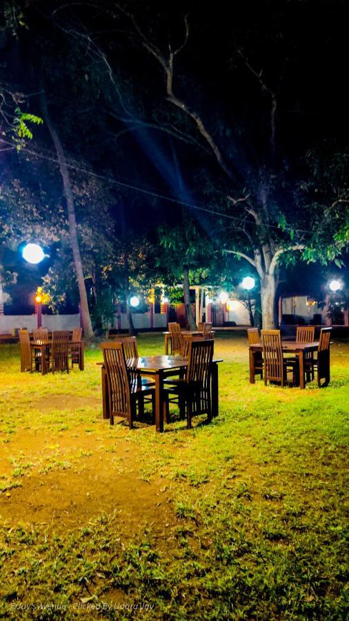 Hotel Jay'S Avenue Udawalawe Exteriér fotografie